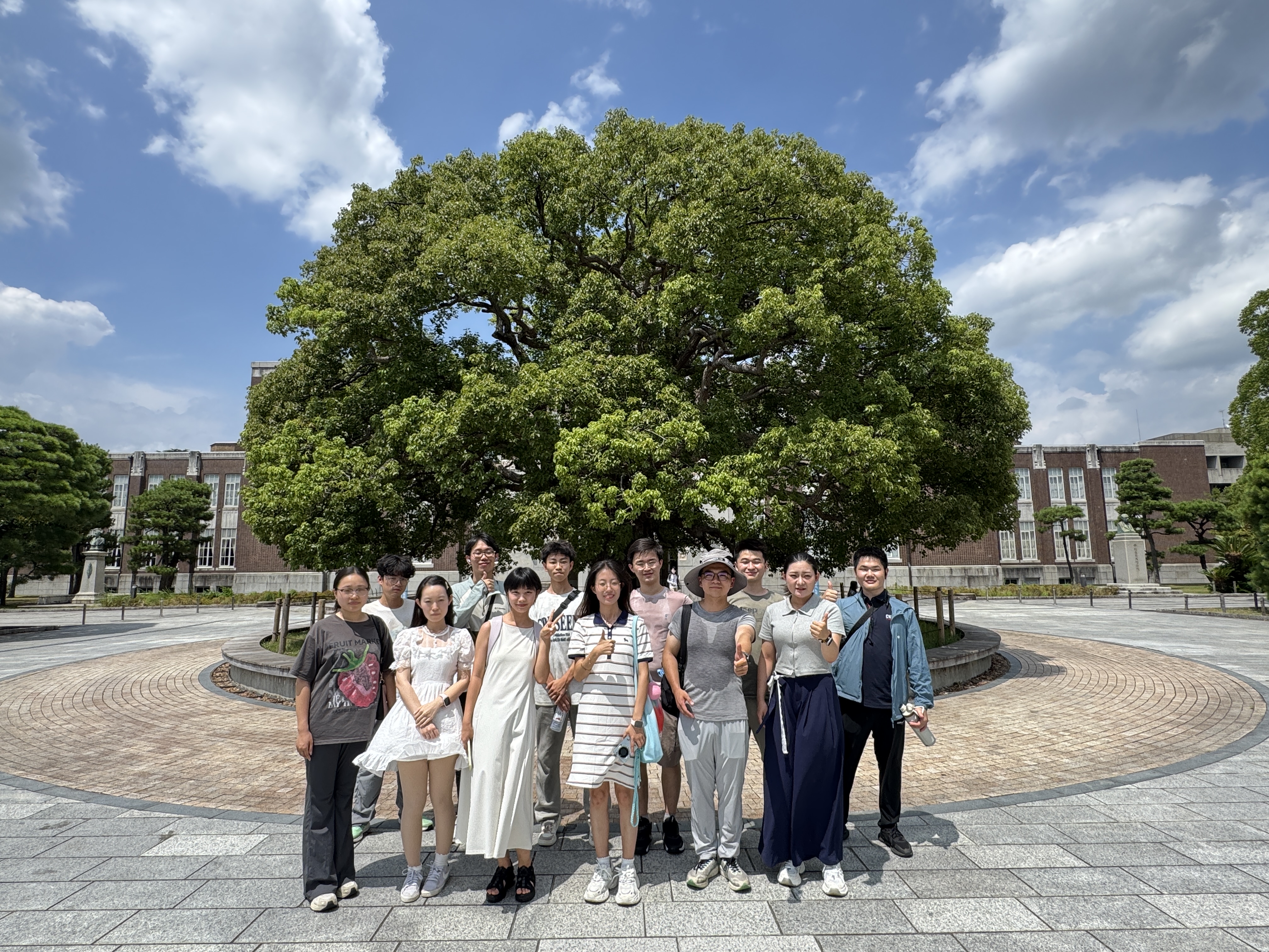 1758164976855630.jpg 1758164976855630.jpg